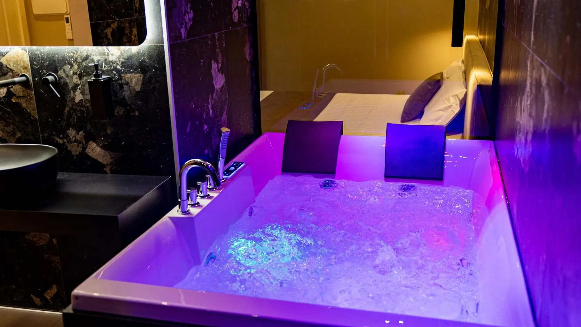 Supreme Suite&Spa Palermo 0*,  Italy